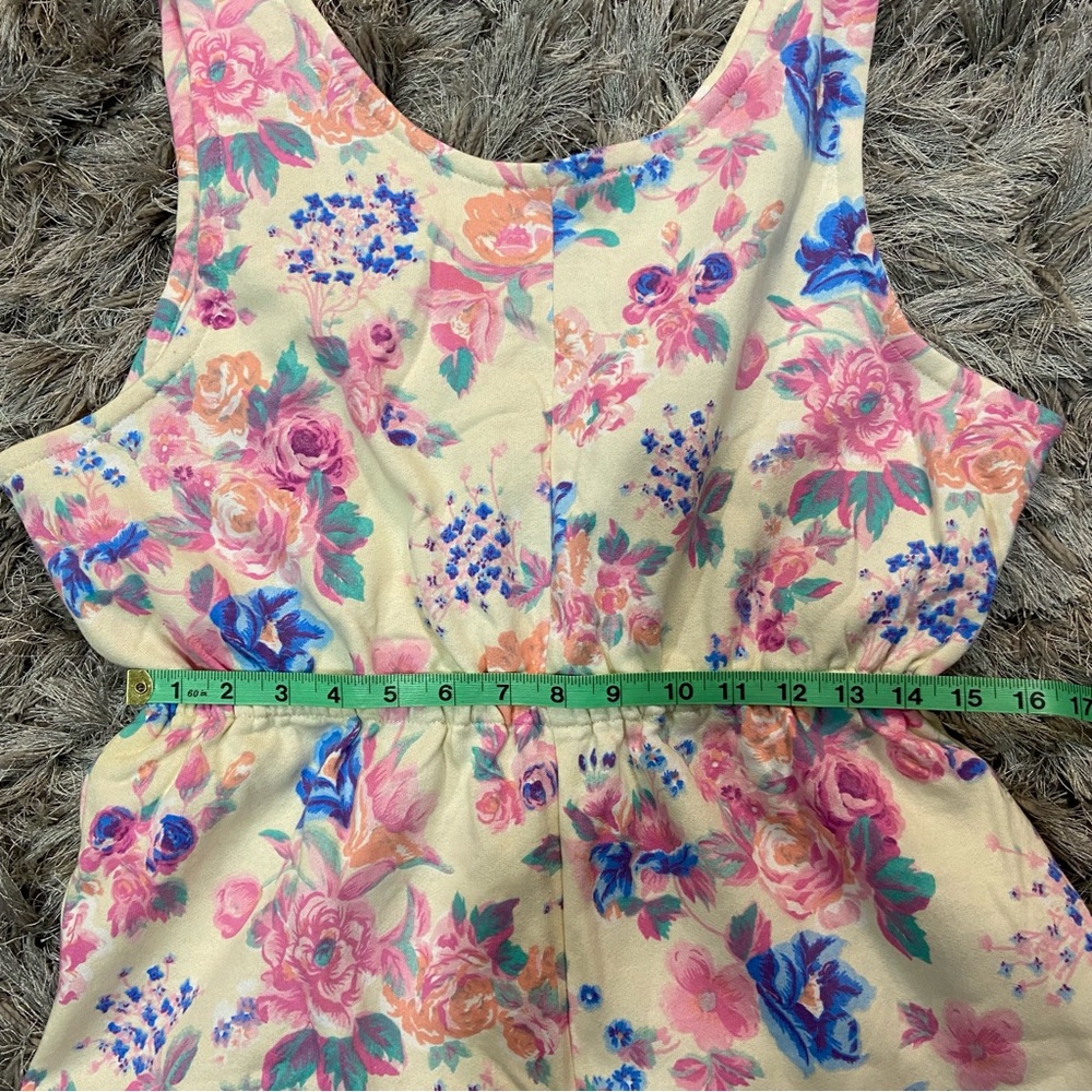 Handmade women cream cotton knit floral sleeveless romper. Size waist 31” NWOT. - Picture 2 of 9